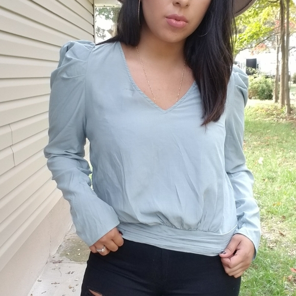 LE SAGE GREEN PUFF SLEEVE PLEATED TOP - Picture 13 of 16